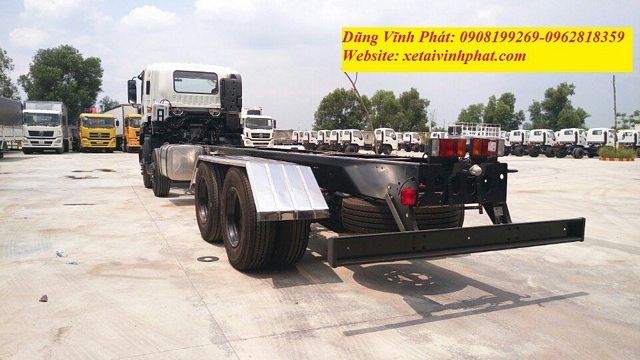 xe-tải-isuzu-4-chân-chassis-vm