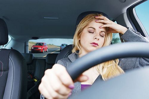 Những cách chống buồn ngủ khi lái xe