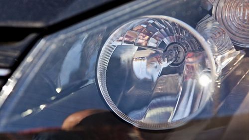 ưu và nhược điểm của các loại đèn pha trên ô tô